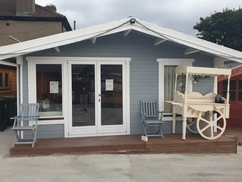 Essex 1-bedroom cottage – front view