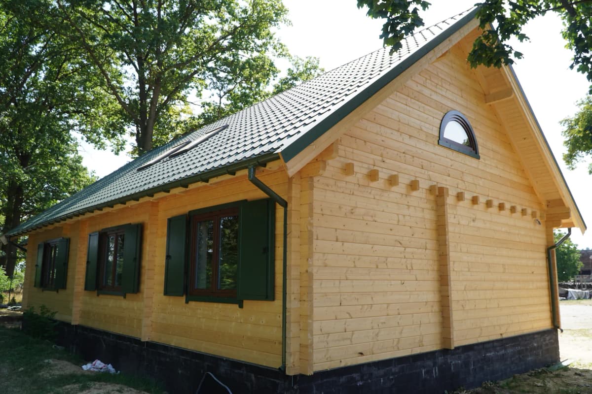 Green House – back right view