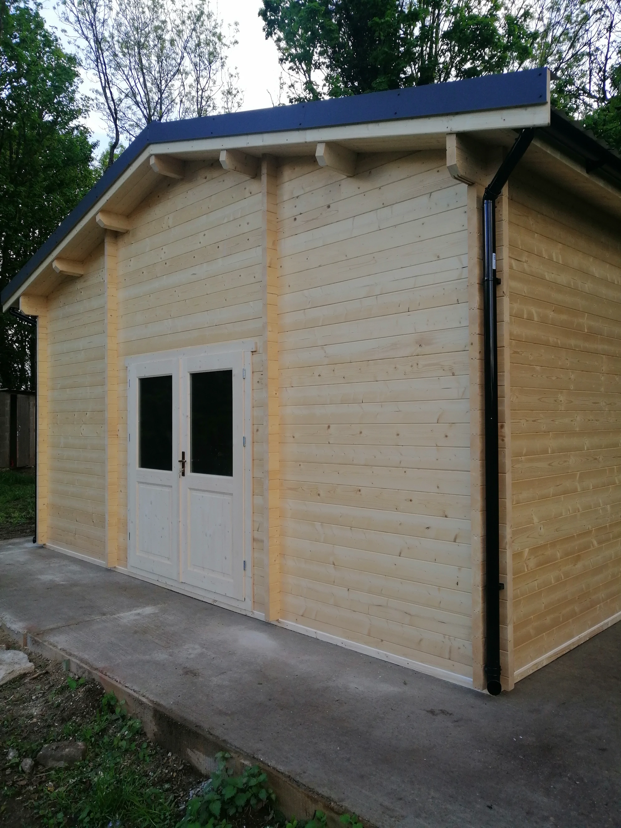 Model Spotlight: The 'Golf House' – Why a Side-Entry Layout Might Save Your Garden Design