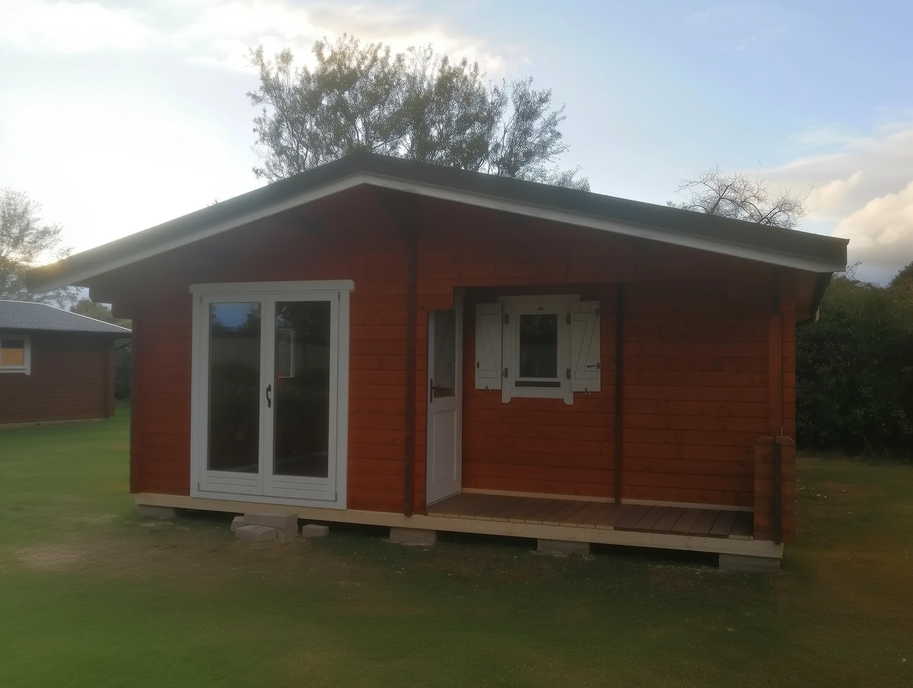 Real Project: The 'Scandinavian Look' – How Colour Contrast Transforms Your Cabin